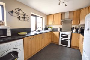 Kitchen- click for photo gallery